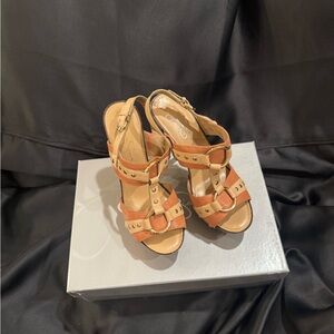 Jessica Simpson Georgina heels